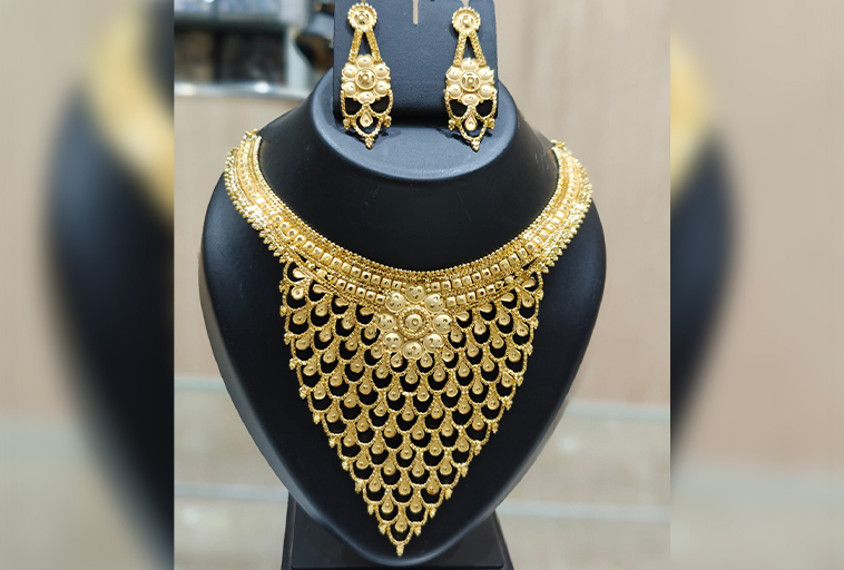 Necklace Retailer, Wholesaler & Dealer in Lucknow, Uttar Pradesh & India